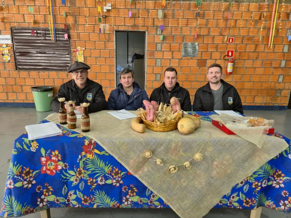 CRAS de Derrubadas promove integração com festa junina para grupos acompanhados pela assistência social
