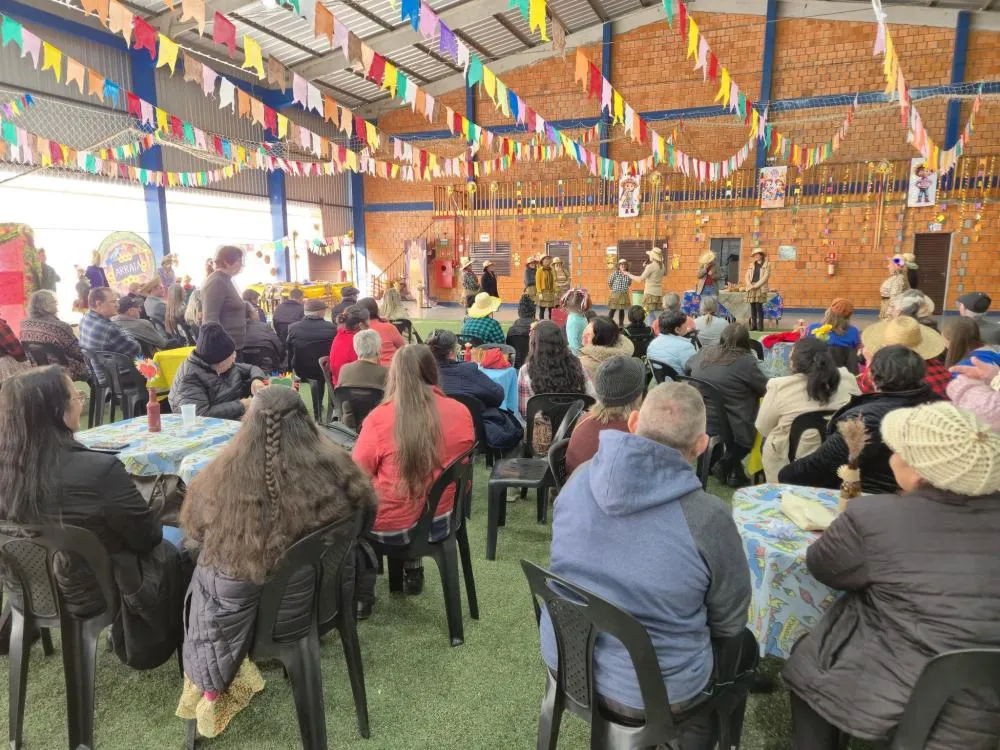 CRAS de Derrubadas promove integração com festa junina para grupos acompanhados pela assistência social