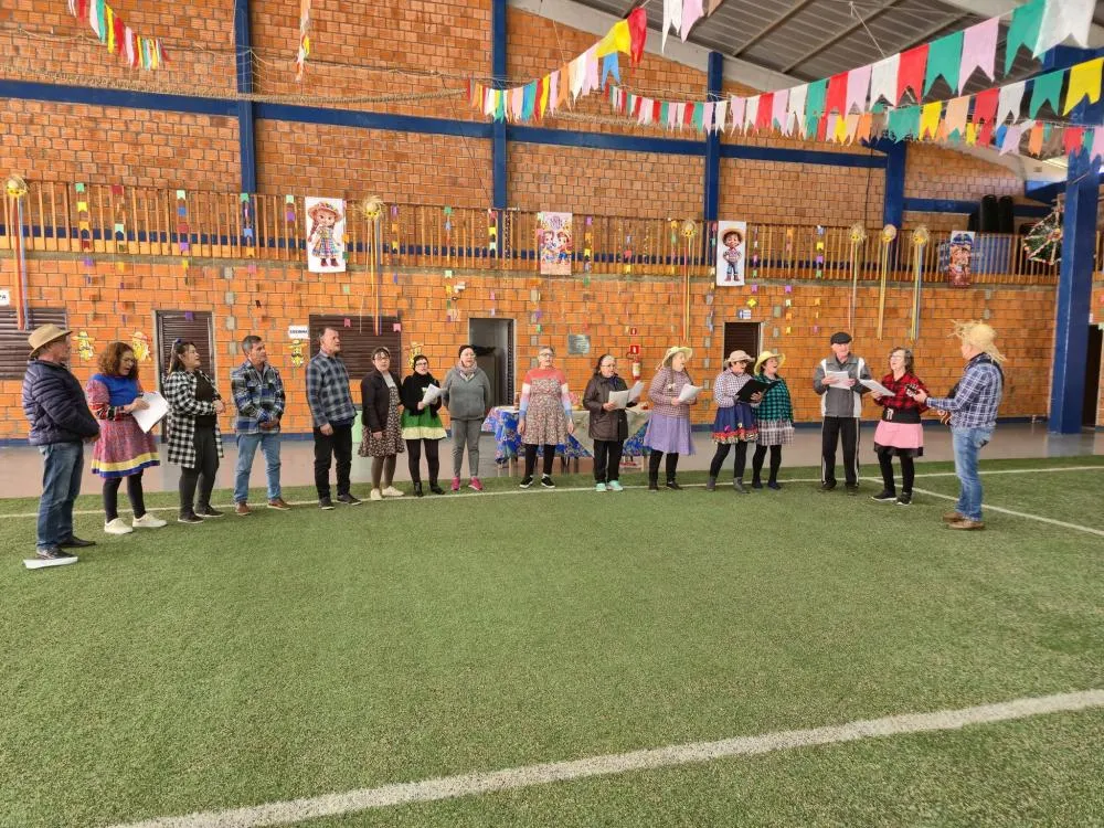 CRAS de Derrubadas promove integração com festa junina para grupos acompanhados pela assistência social