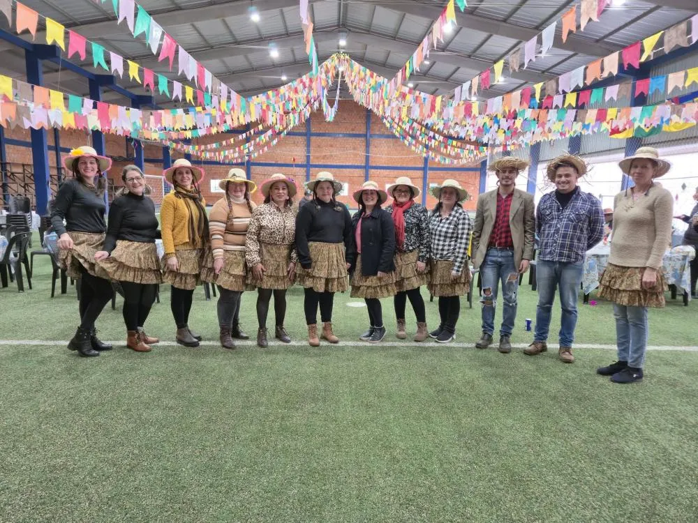 CRAS de Derrubadas promove integração com festa junina para grupos acompanhados pela assistência social