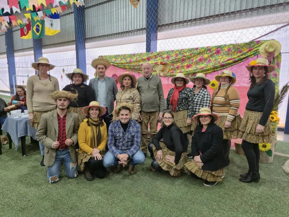 CRAS de Derrubadas promove integração com festa junina para grupos acompanhados pela assistência social