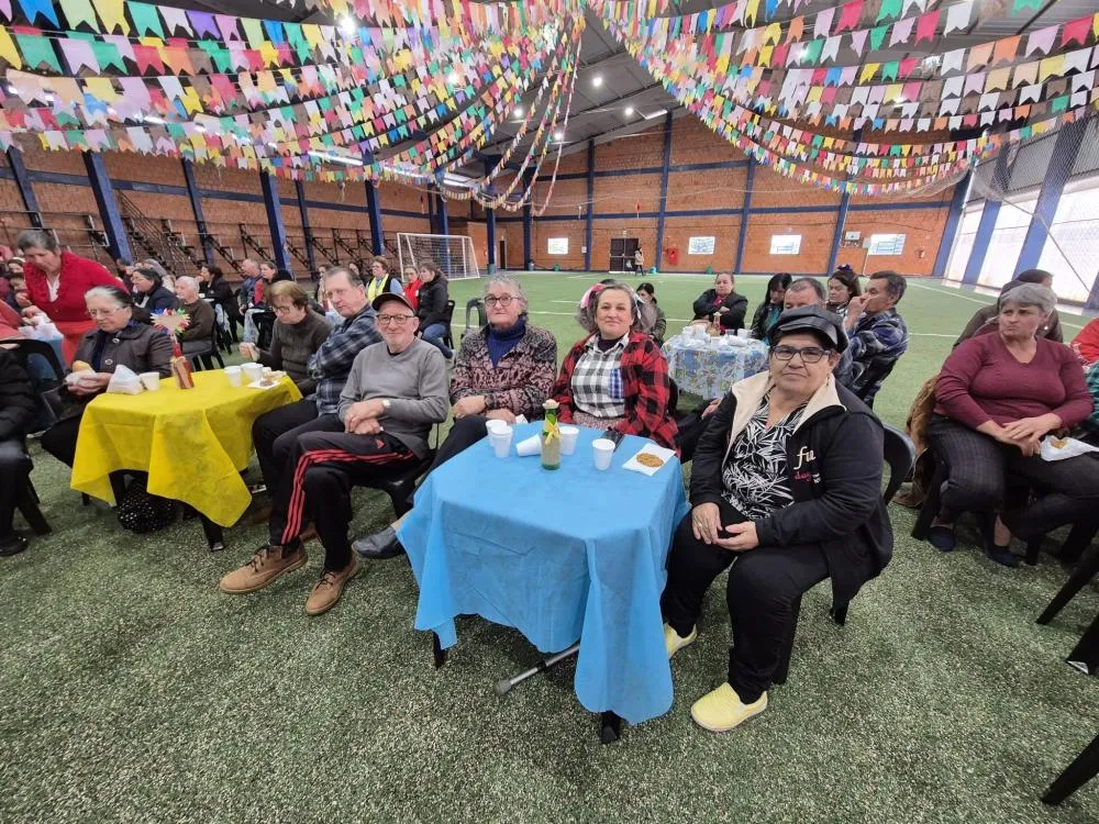CRAS de Derrubadas promove integração com festa junina para grupos acompanhados pela assistência social