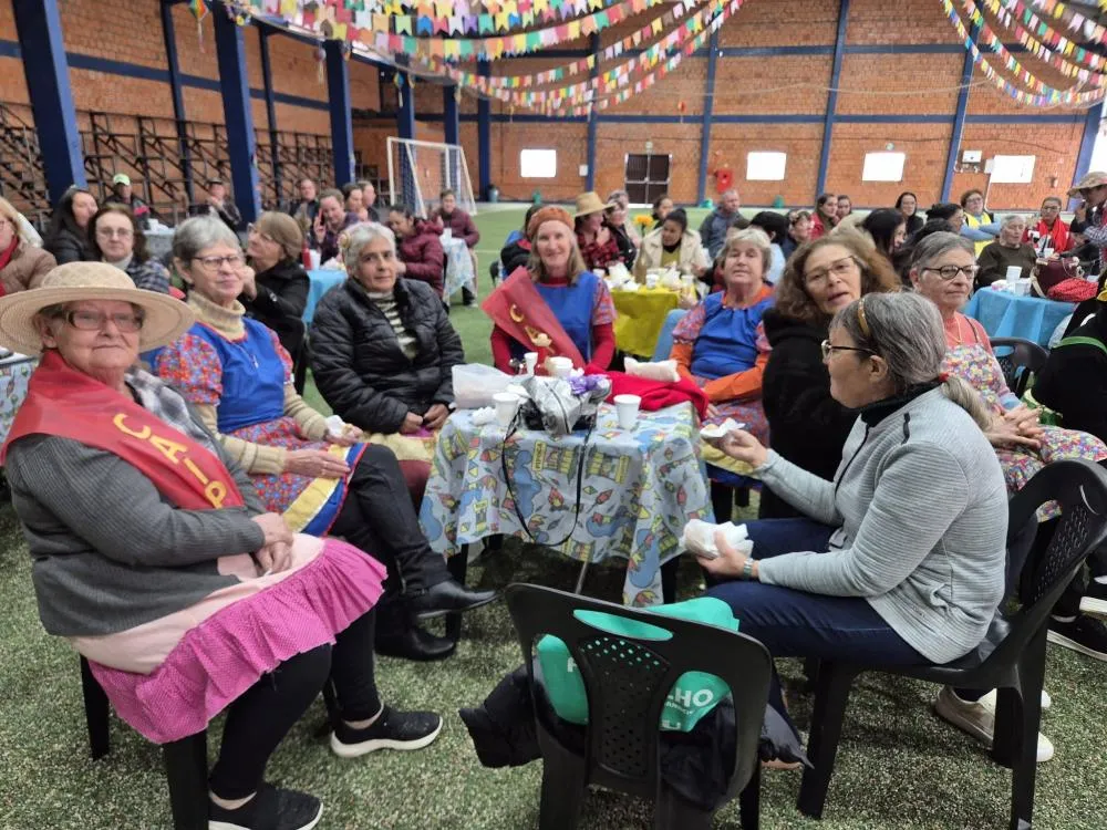 CRAS de Derrubadas promove integração com festa junina para grupos acompanhados pela assistência social