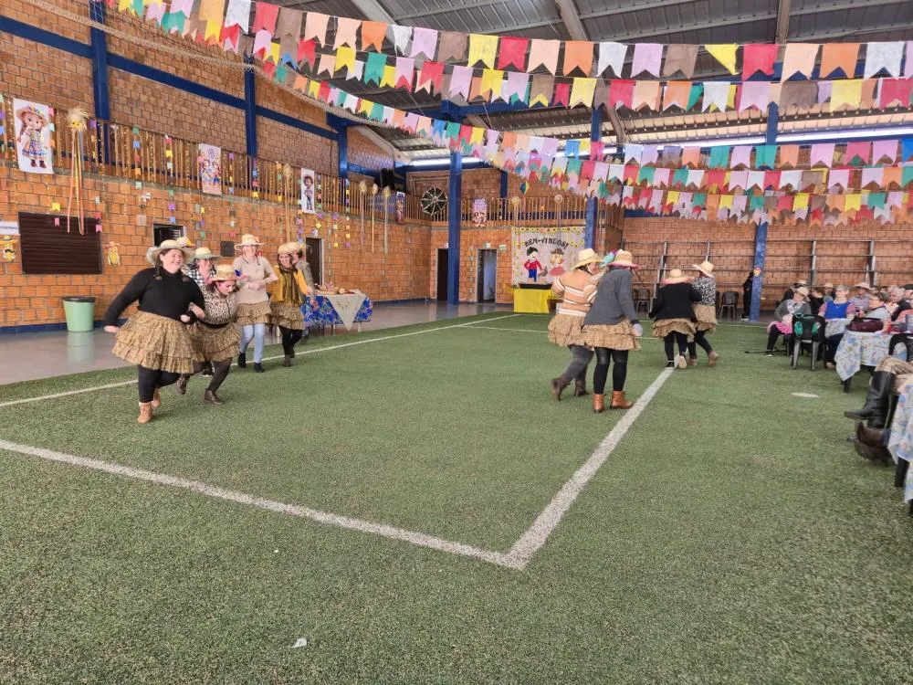 CRAS de Derrubadas promove integração com festa junina para grupos acompanhados pela assistência social