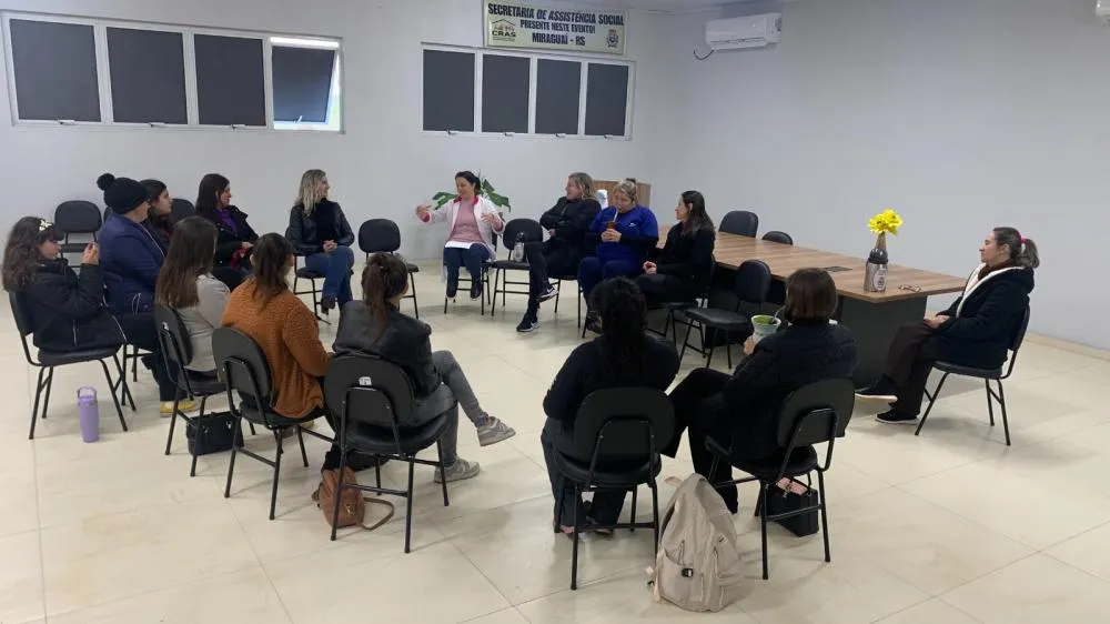 Rede Bem Cuidar promove roda de conversa sobre nutrição na gravidez