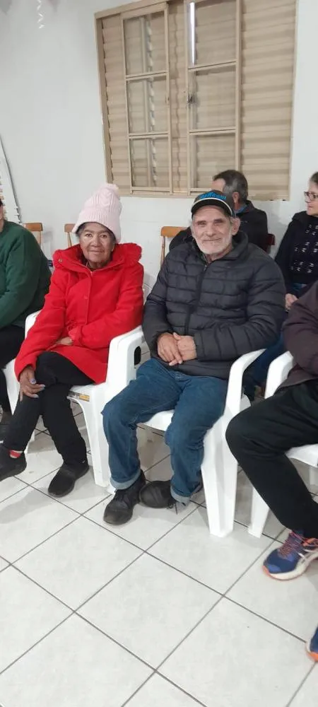 Grupo Reviver celebra São João com alegria 