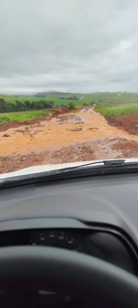 Fortes chuvas comprometem estradas do interior de Derrubadas