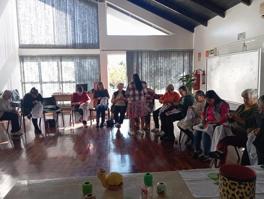 Grupo “Viva a Vida Mulher” transforma retalhos em autoestima e esperança 