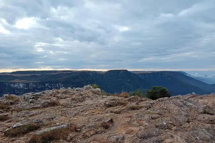 Criança de 11 anos cai no Cânion Fortaleza e é localizada por drone