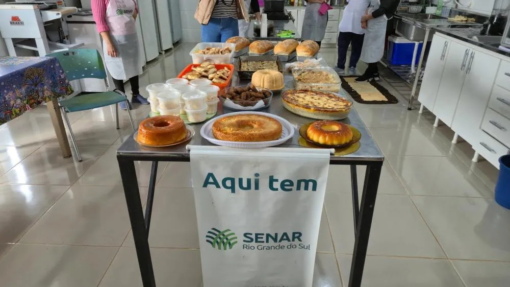 Curso de culinária com mandioca valoriza alimento regional 