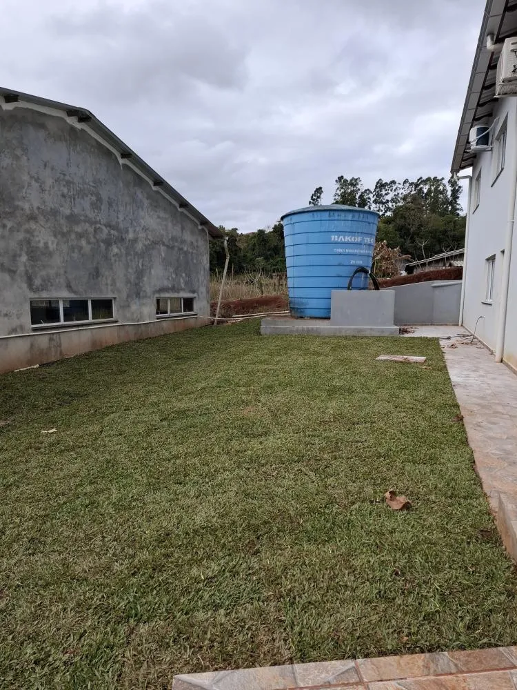 Paisagismo valoriza entorno do Centro de Convivência e CRAS em Derrubadas