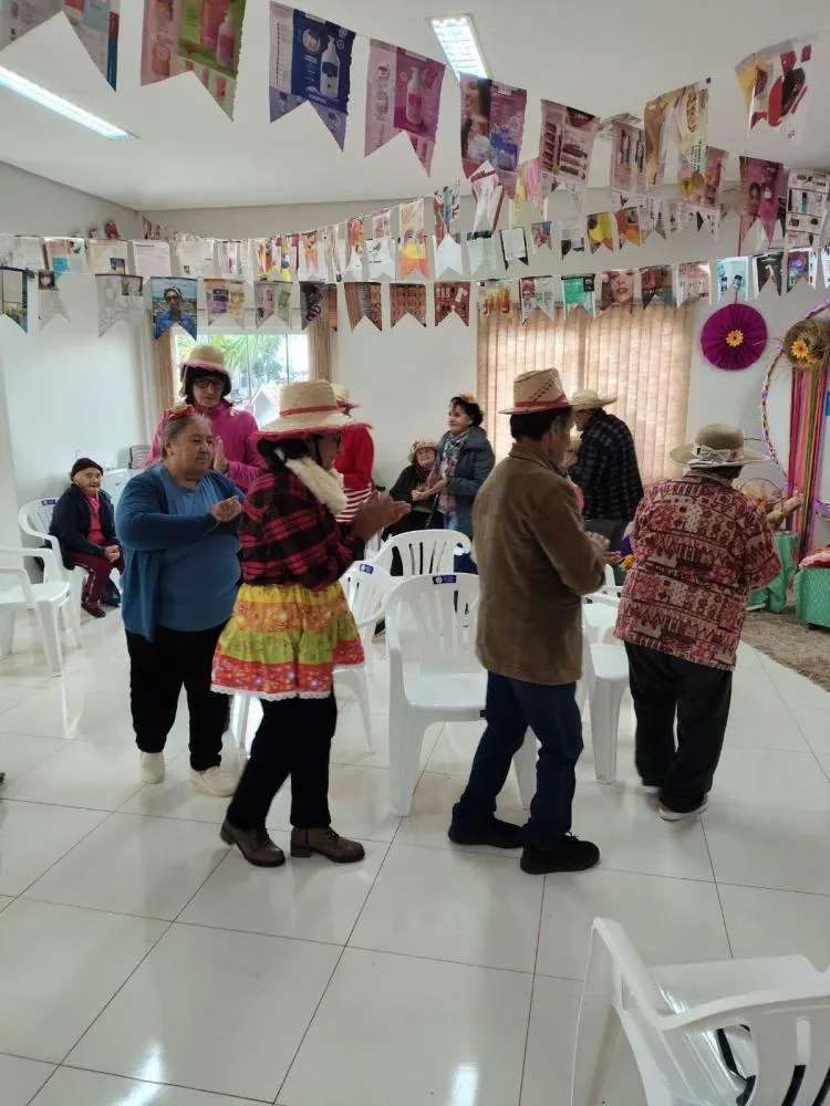 “Arraiá da Alegria” do CRAS reúne comunidade em festa inclusiva