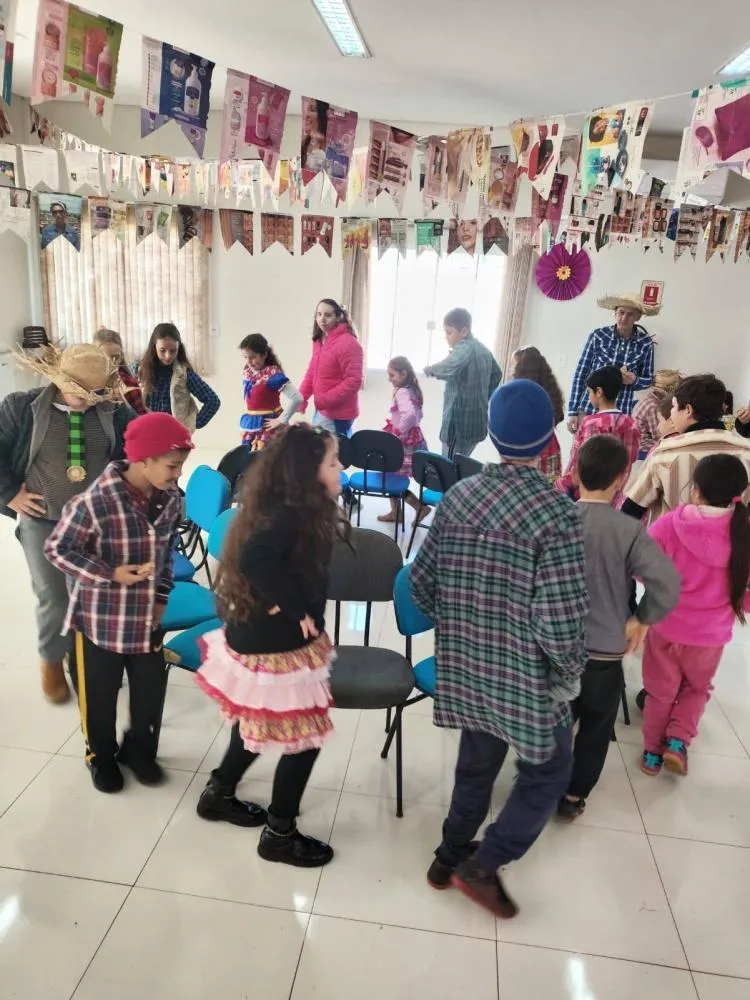 “Arraiá da Alegria” do CRAS reúne comunidade em festa inclusiva