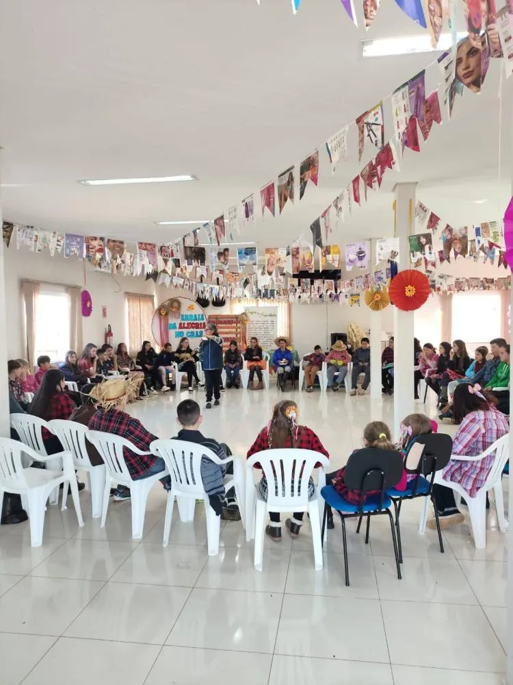 “Arraiá da Alegria” do CRAS reúne comunidade em festa inclusiva