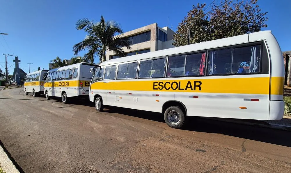 Derrubadas renova frota e adquire três ônibus escolares zero quilômetro