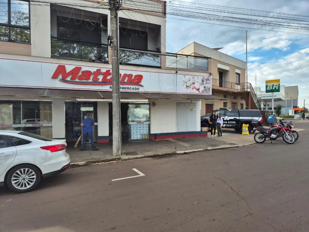 Projeto “Sua Ajuda Traz Esperança” arrecada mais de 230 kg de ração para ONG A Passos