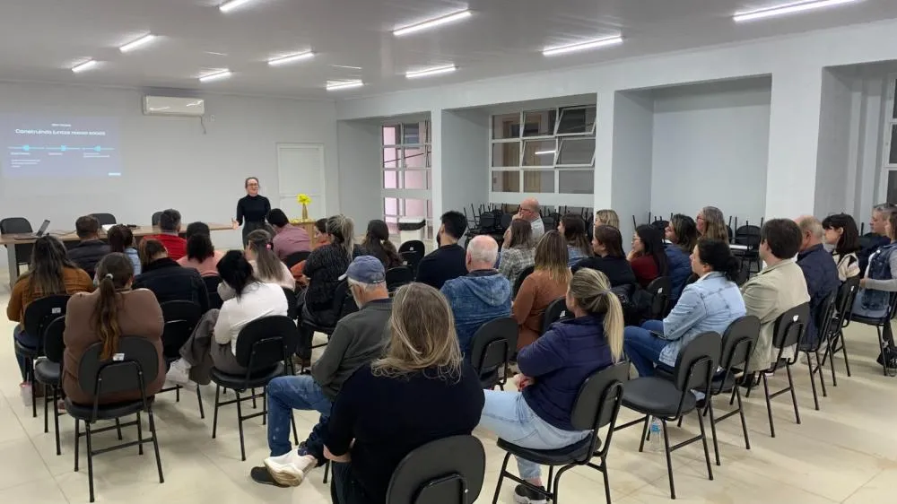 Reunião da Secretaria de Saúde discute melhorias no atendimento