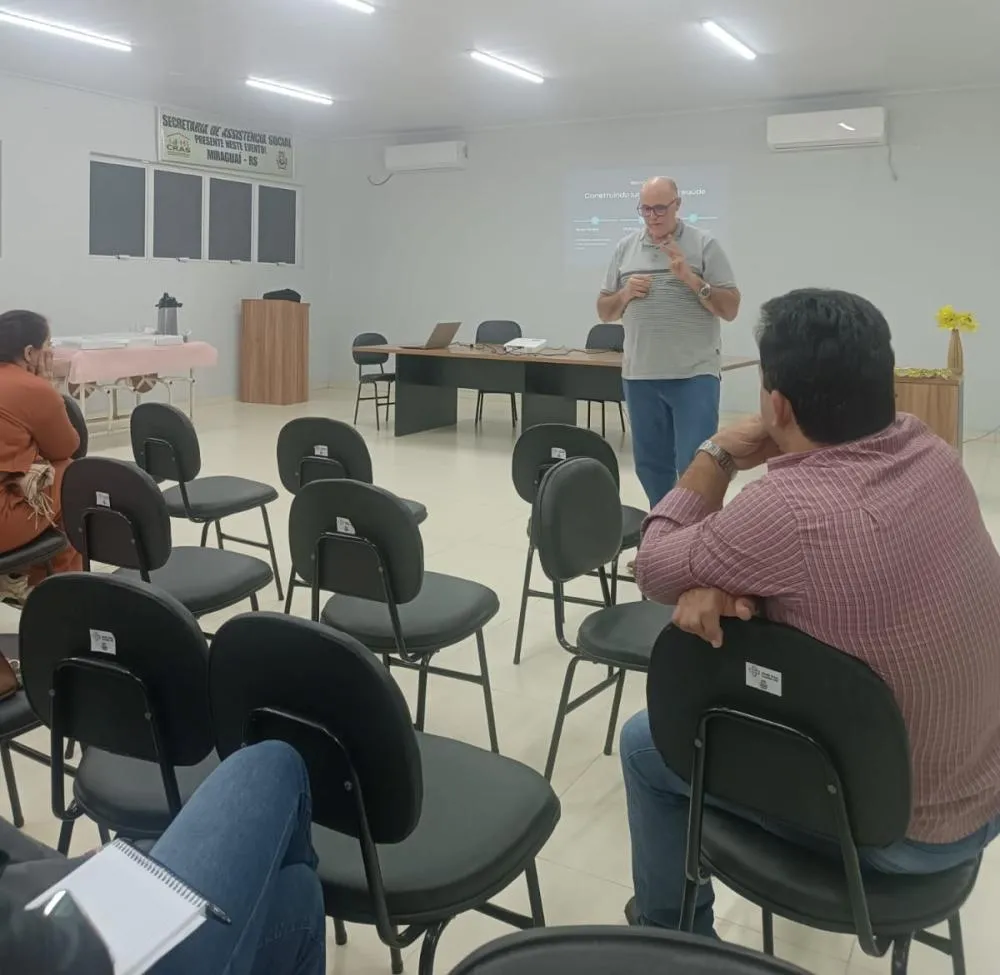 Reunião da Secretaria de Saúde discute melhorias no atendimento