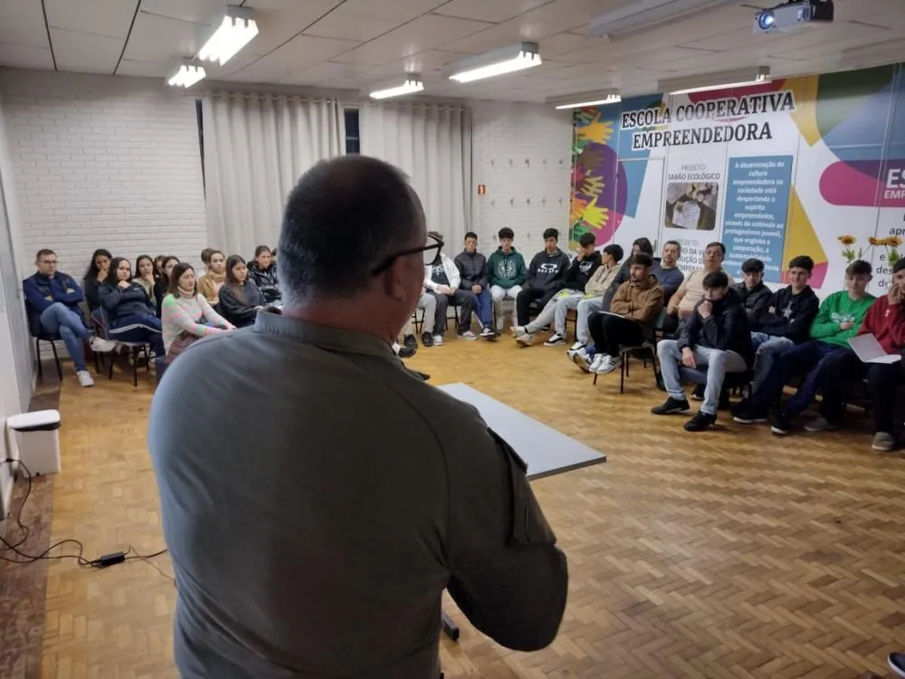 BM leva conscientização à Escola Francisco de Sales em Campo Novo