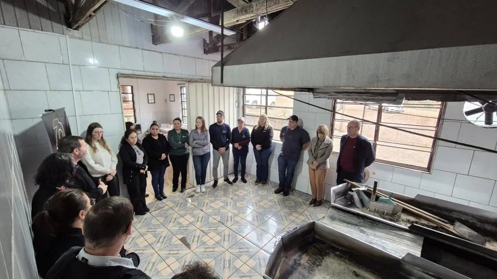 Tenente Portela regulariza agroindústria de melado e amplia rede de empreendimentos familiares
