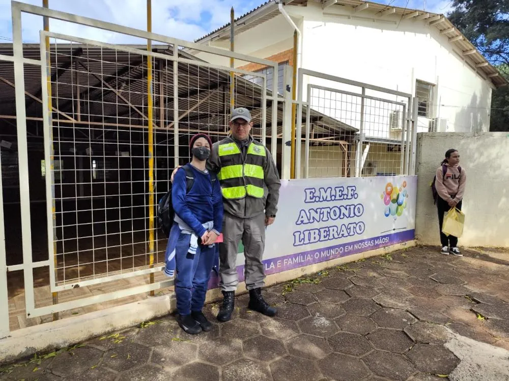 7º BPM promove ação para garantir segurança da comunidade escolar