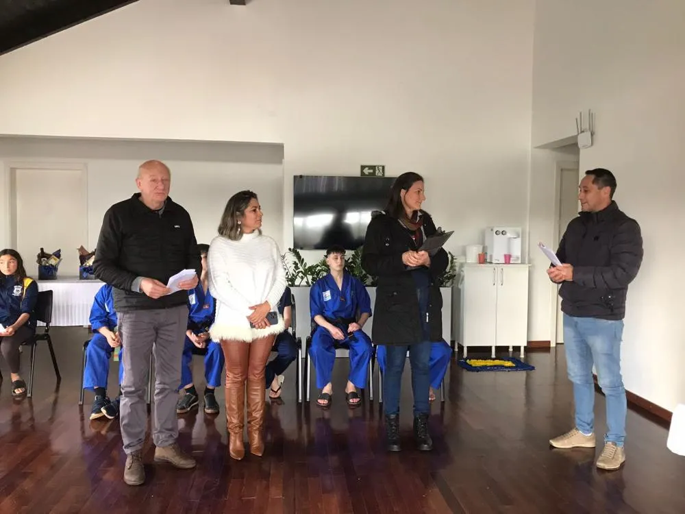 Apresentações e mensagens marcam homenagem do CRAS ao Dia dos Pais