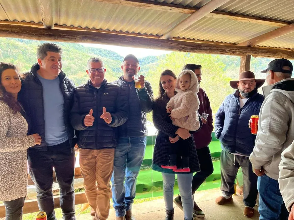 Escola Assis Brasil celebra integração com tradicional Festa da Família