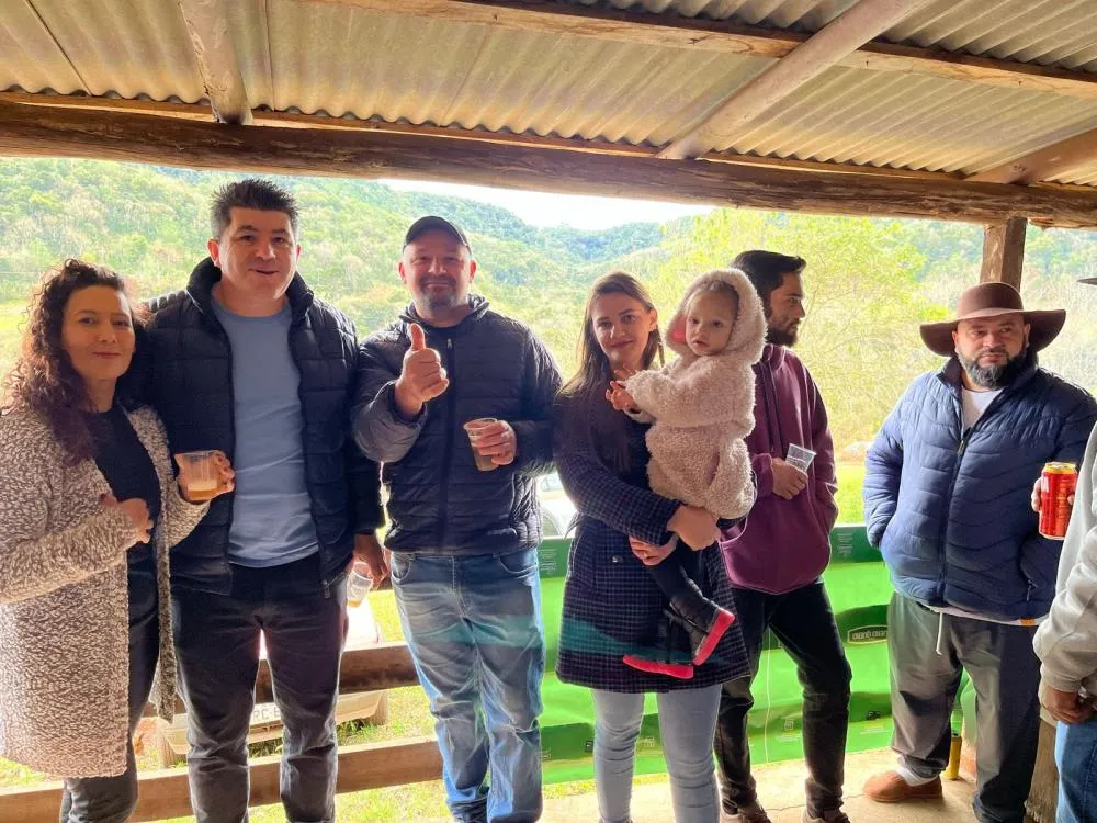 Escola Assis Brasil celebra integração com tradicional Festa da Família