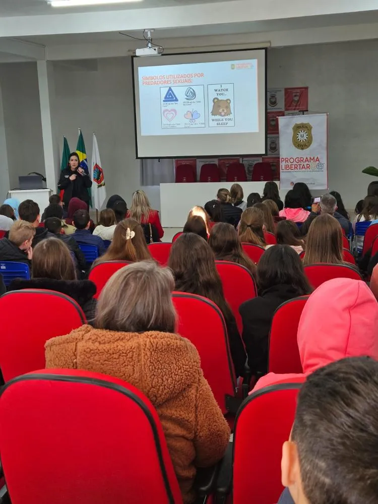 Programa Libertar orienta jovens sobre prevenção à violência sexual em Vista Gaúcha