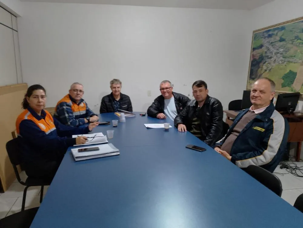 Representantes da Defesa Civil Regional se reúnem com lideranças em Miraguaí