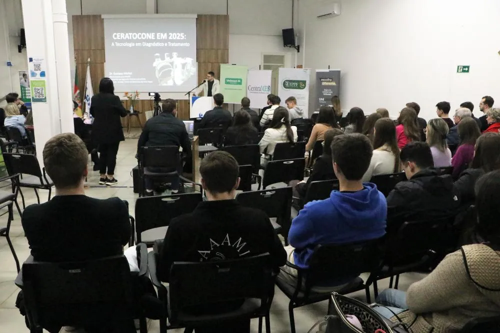 O evento foi realizado na noite desta quinta-feira, 14, no Centro de Eventos da Universidade