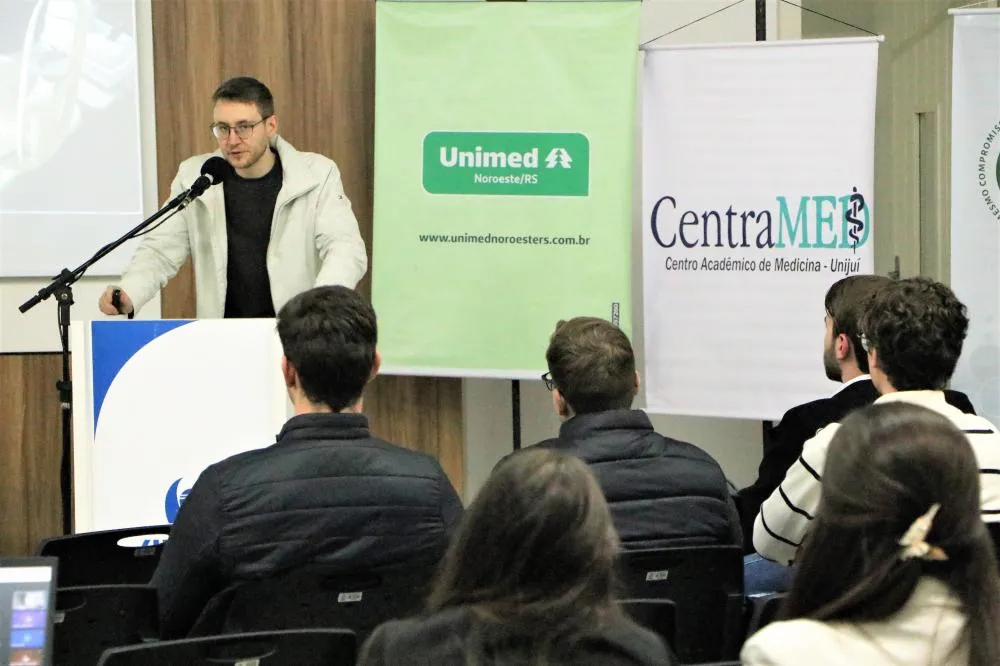 Unimed Noroeste/RS promove jornada de pesquisa em parceria com o curso de Medicina da Unijuí