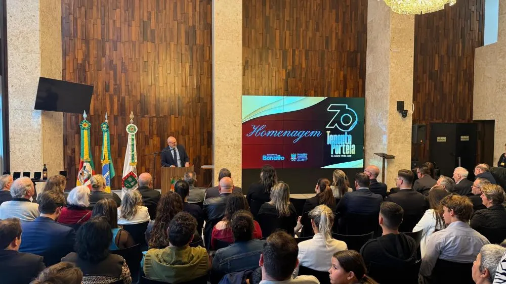 Município presta homenagem a figuras marcantes em seus 70 anos de história