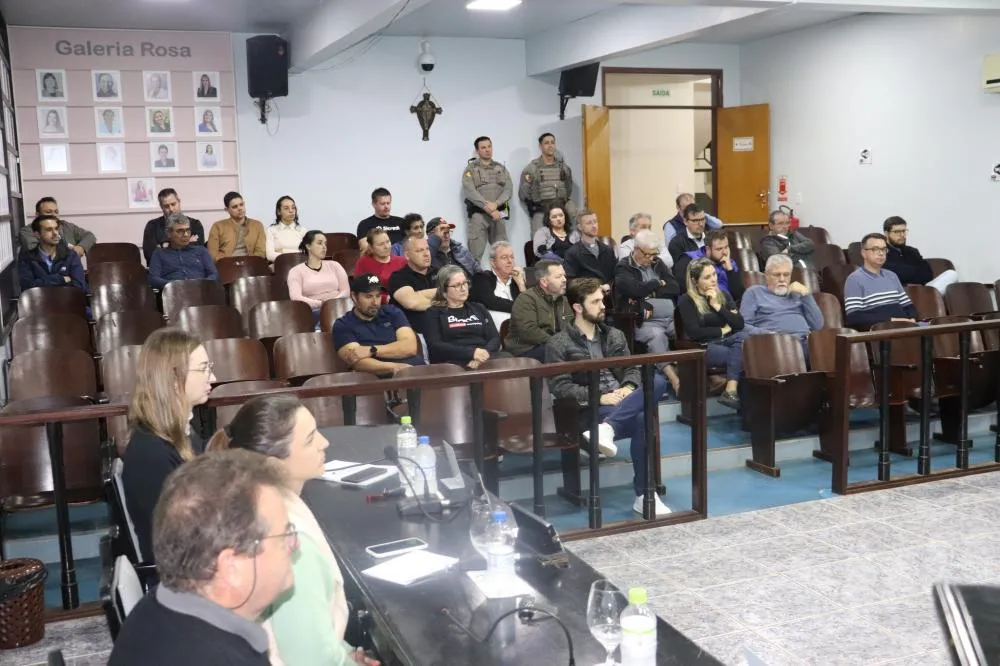 Audiência pública aborda escassez de vagas no centro da cidade