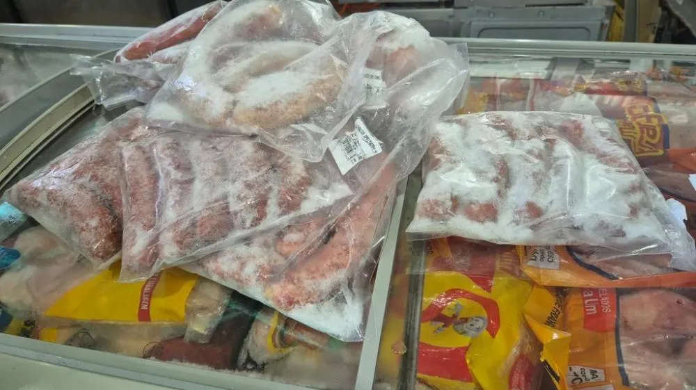 Fiscalização apreende 1 tonelada de produtos impróprios para consumo em Barra do Guarita