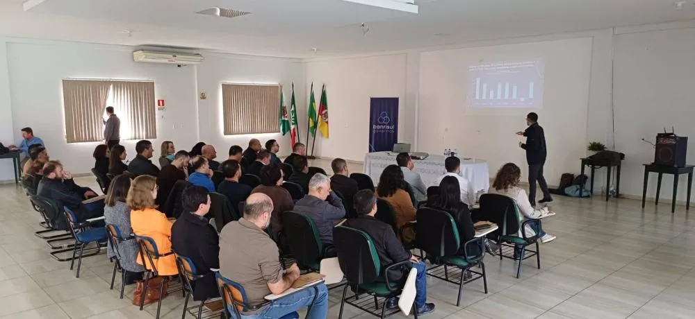 Vista Gaúcha participa de capacitação sobre gestão previdenciária do RPPS
