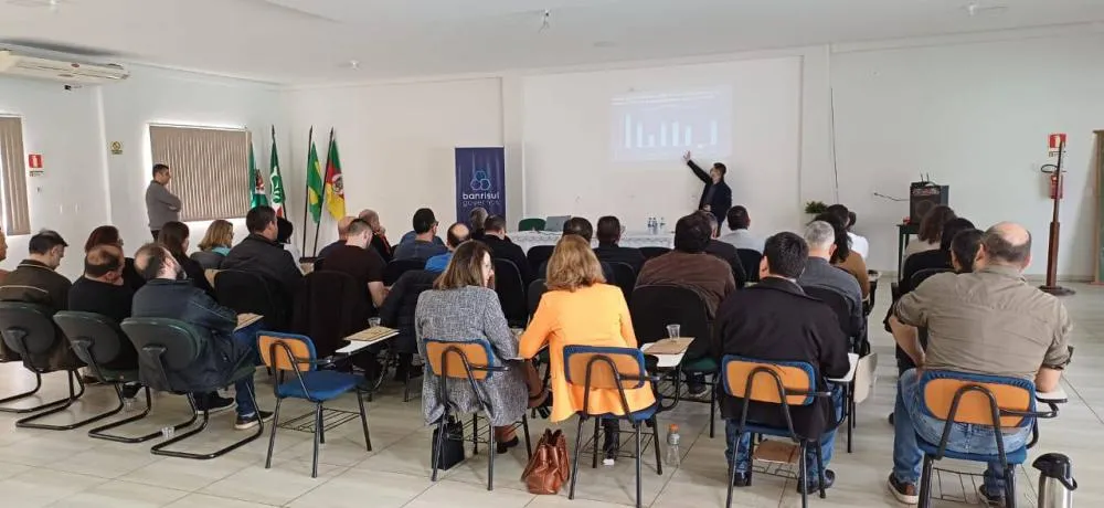 Vista Gaúcha participa de capacitação sobre gestão previdenciária do RPPS