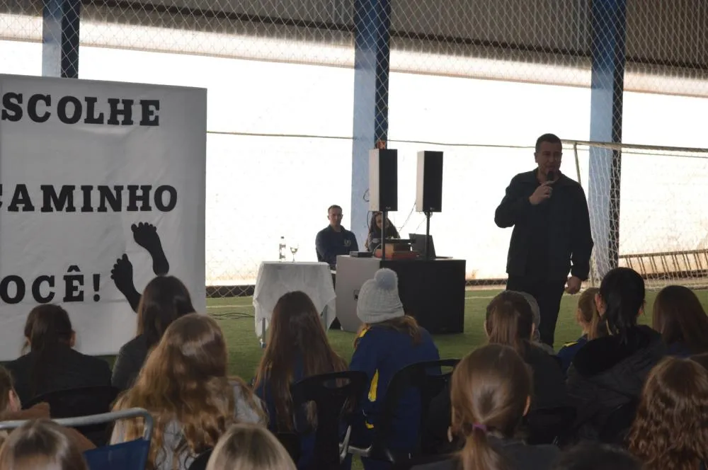 Palestra em Derrubadas destaca a importância da família na prevenção ao uso de drogas