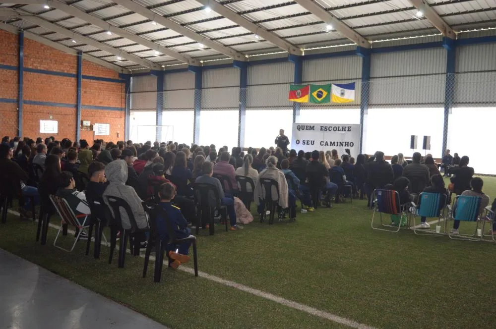 Palestra em Derrubadas destaca a importância da família na prevenção ao uso de drogas