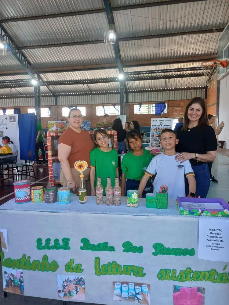 Alunos do 3º ano conquistam 1º lugar em Mostra Científica e vão à etapa estadual