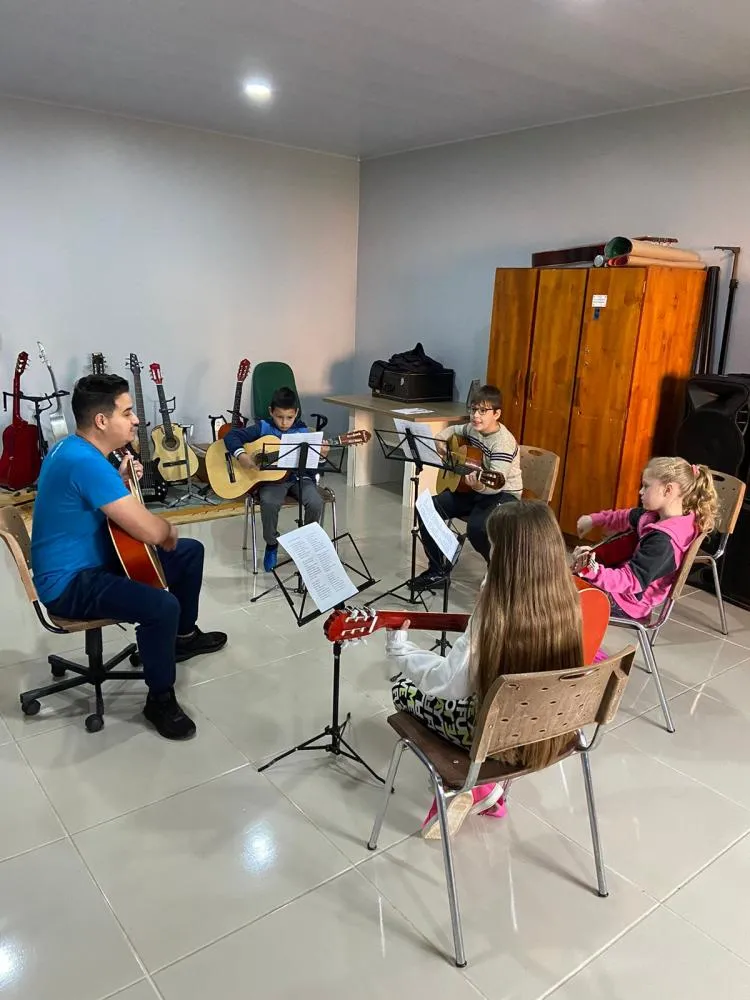 Música impulsiona talentos e fortalece vínculos no CRAS 