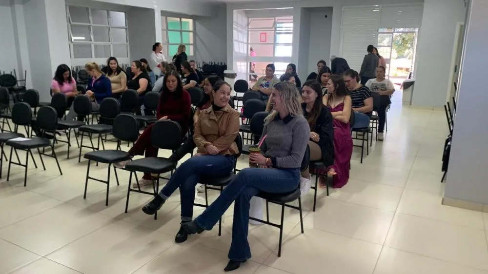 Grupo de Gestantes Novo Ser é agraciado com palestra sobre amamentação e entrega de kits do programa Mãe Gaúcha