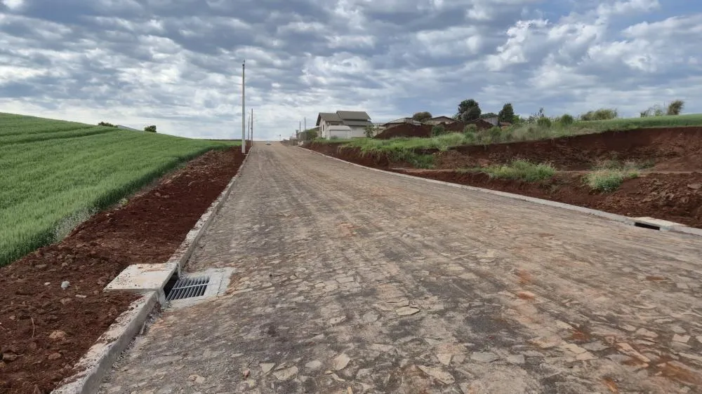 Prefeitura investe em infraestrutura urbana com novas obras de calçamento