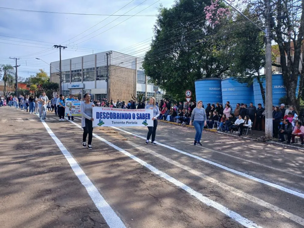 Tenente Portela celebra o 7 de Setembro com desfile cívico especial