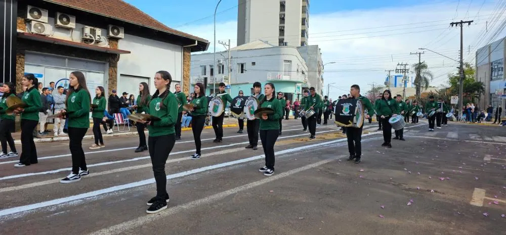 Tenente Portela celebra o 7 de Setembro com desfile cívico especial