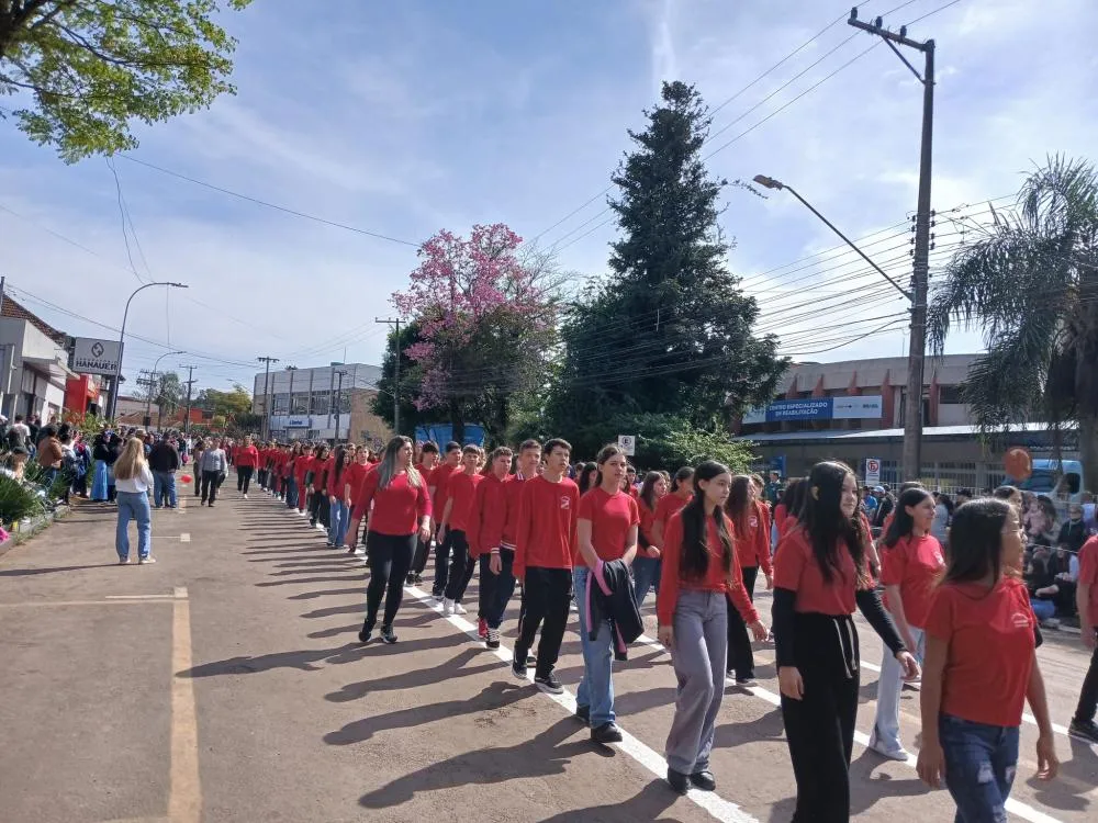 Tenente Portela celebra o 7 de Setembro com desfile cívico especial
