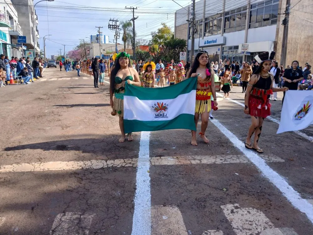 Tenente Portela celebra o 7 de Setembro com desfile cívico especial