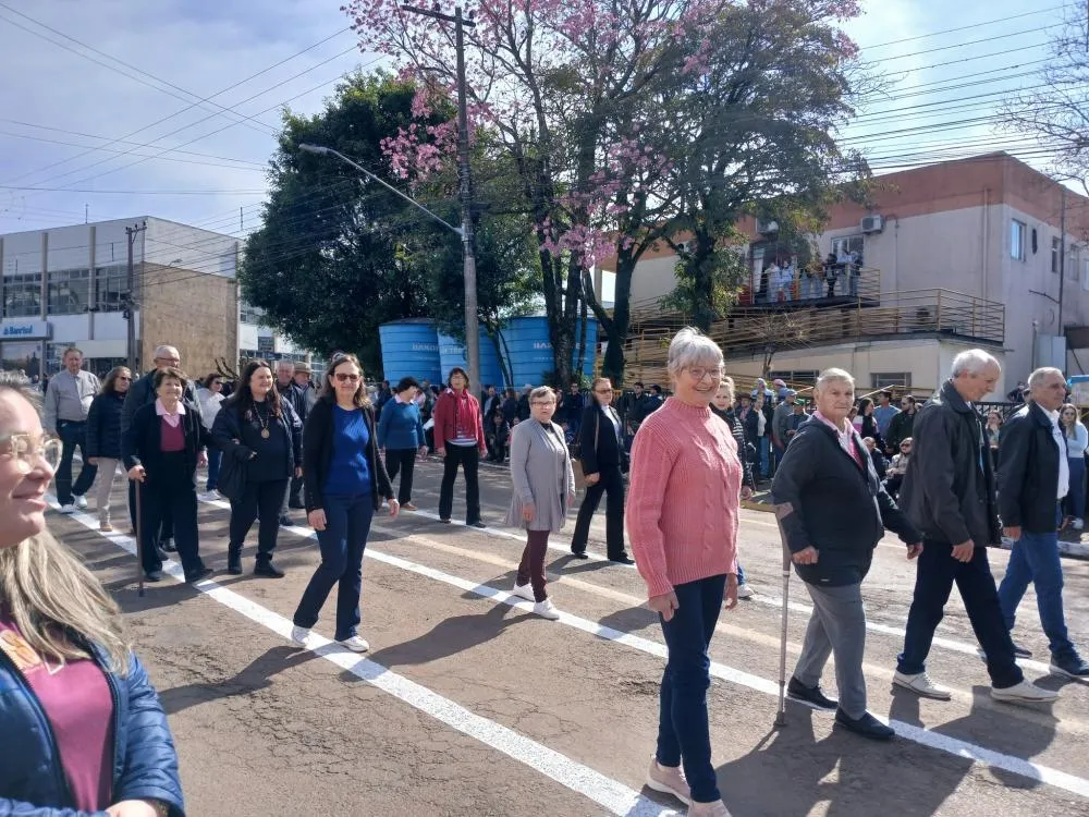 Tenente Portela celebra o 7 de Setembro com desfile cívico especial
