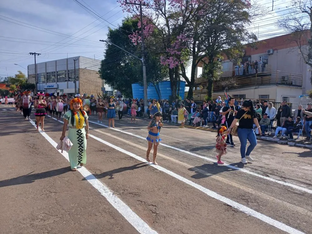 Tenente Portela celebra o 7 de Setembro com desfile cívico especial