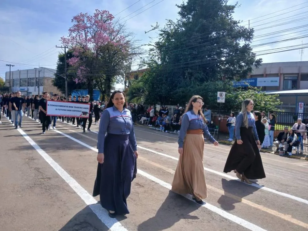 Tenente Portela celebra o 7 de Setembro com desfile cívico especial